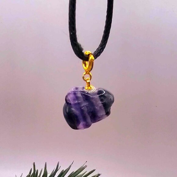 Nature Purple Fluorite Carved Cute Rabbit Pendant Necklace - Picture 2 of 10